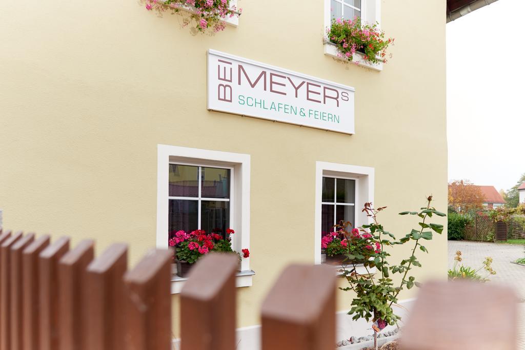Bei Meyers Schlafen & Feiern Hotel Bohlen  Exterior photo